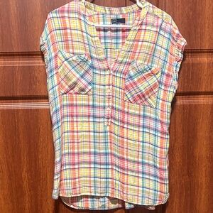 GAP Multicolor Plaid Short Sleeve Henley Blouse